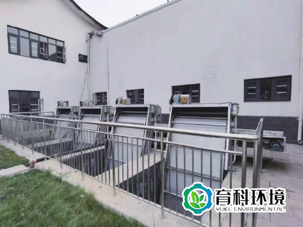 回转耙式格栅